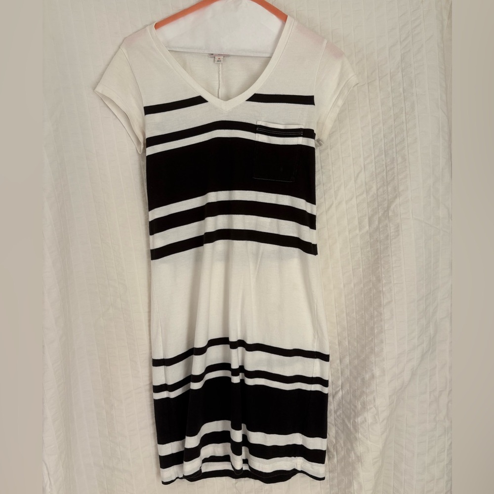 GAP Cream Knit Top